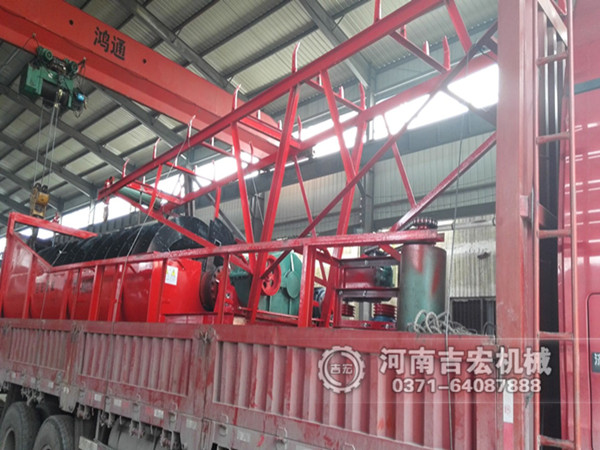 螺旋洗石機(jī)、移動(dòng)輸送機(jī)發(fā)往東北