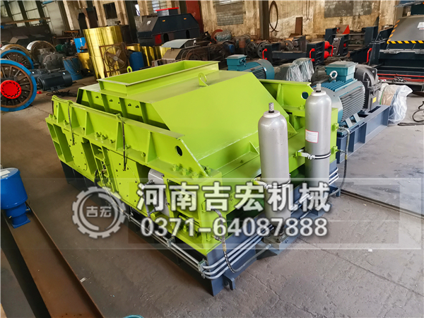 液壓對輥制砂機(jī)