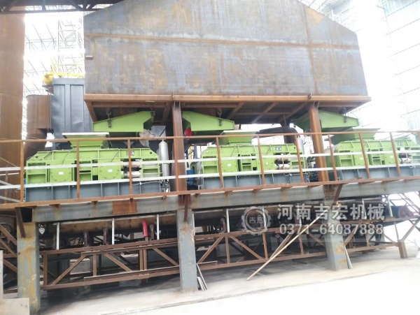 玄武巖對(duì)輥破碎機(jī)可以制砂嗎？出料0-4.75mm可調(diào),成品達(dá)機(jī)制砂標(biāo)準(zhǔn)！